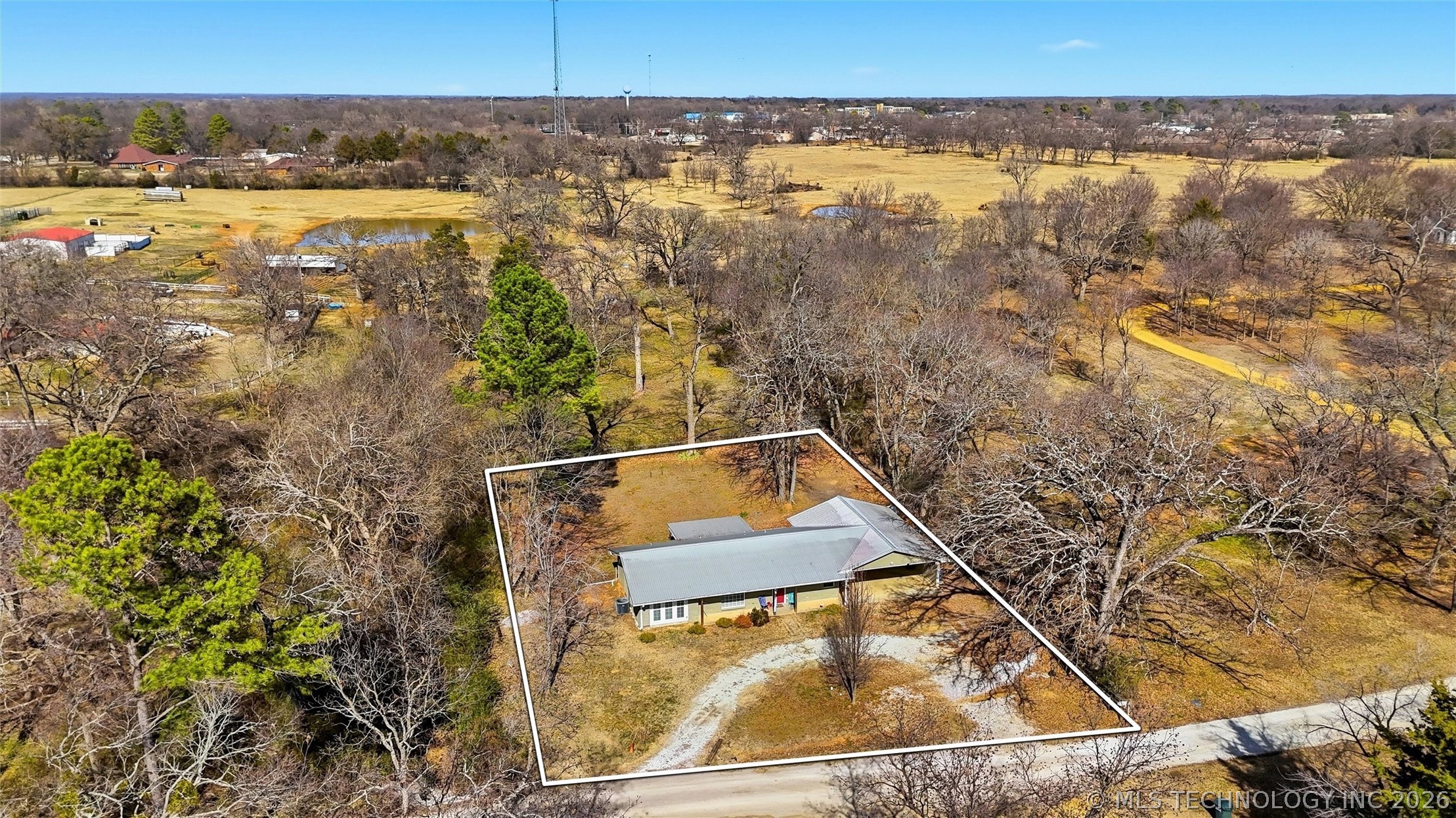 805 Harkey Property Photo 37