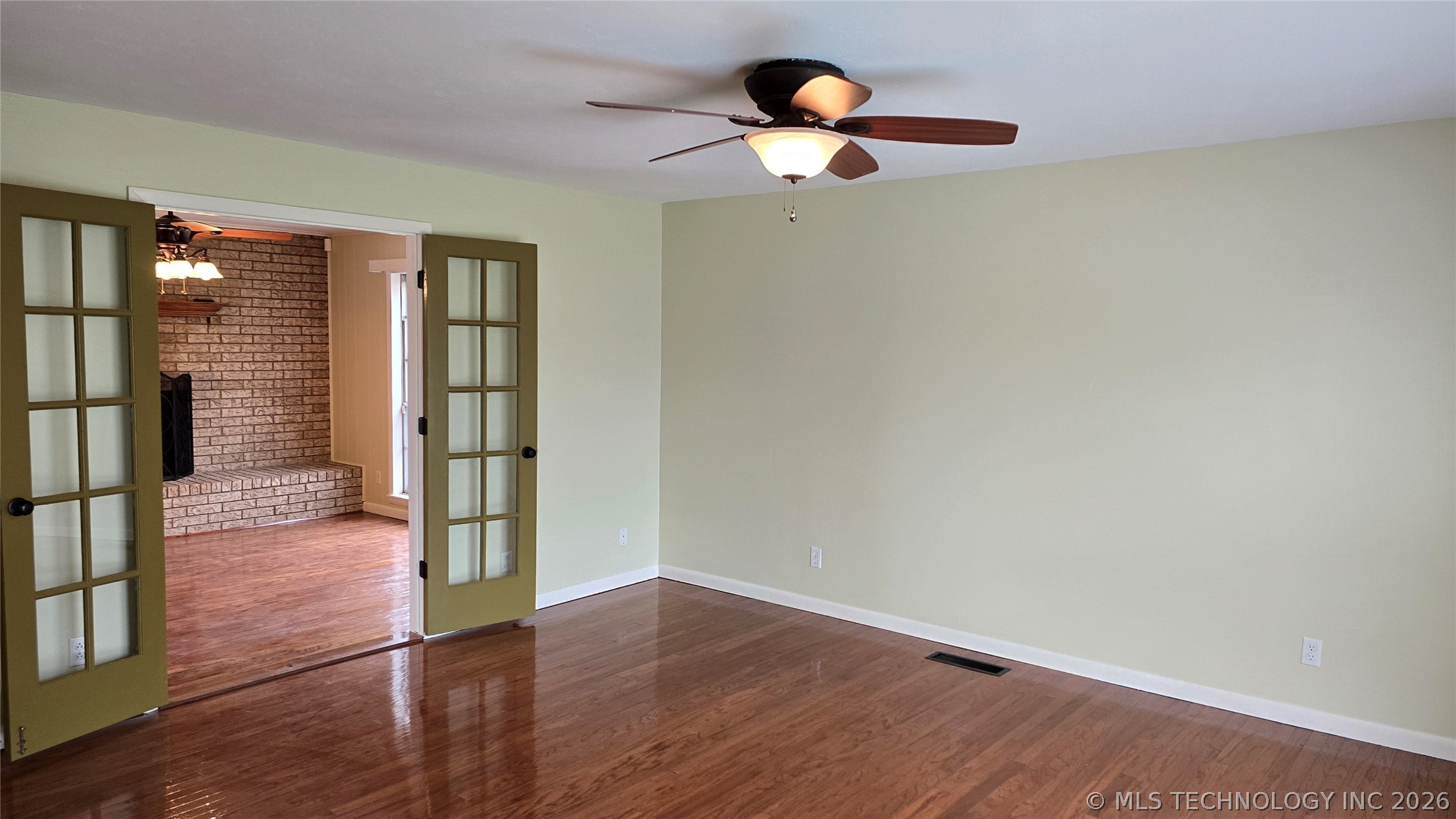 411 S 3rd Property Photo 18