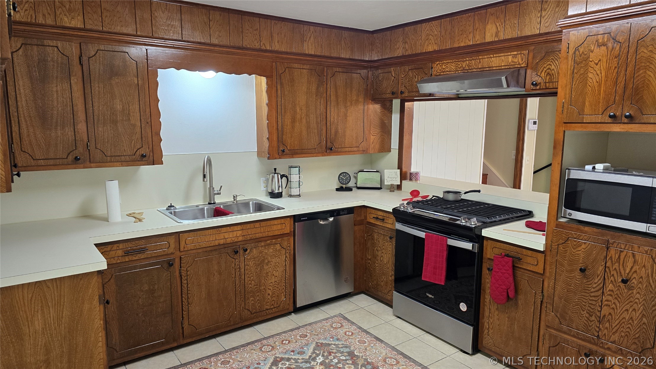 411 S 3rd Property Photo 23