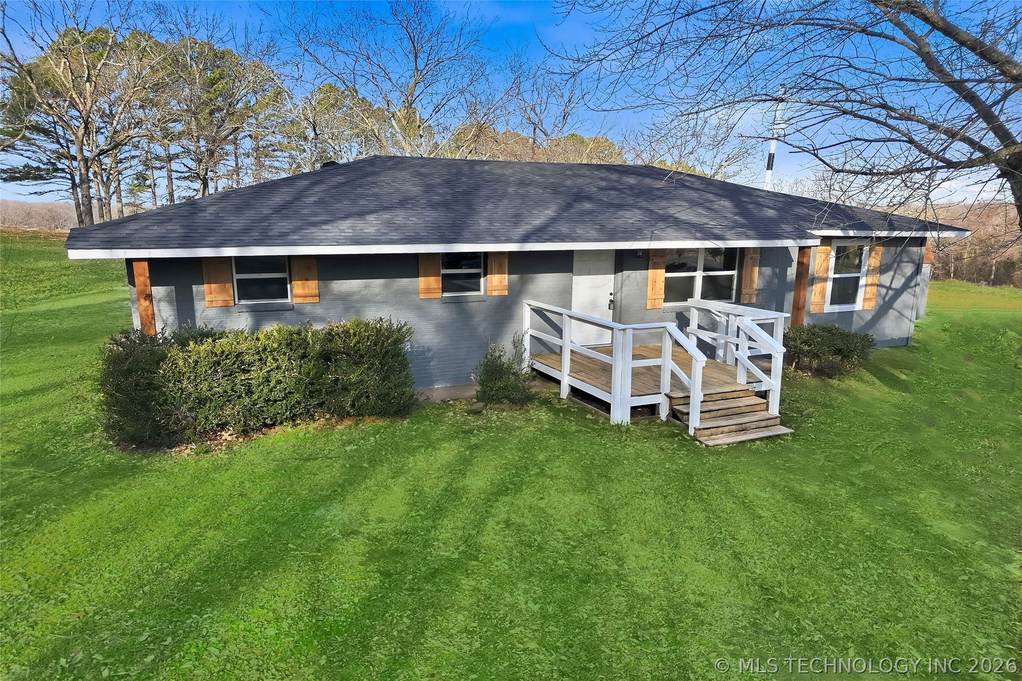 465596 Highway 51 Property Photo 3