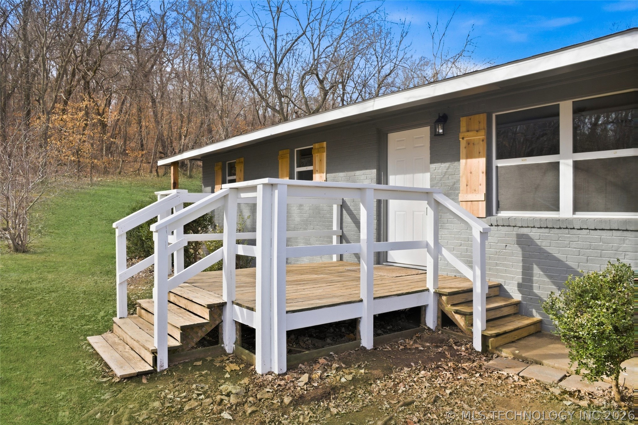 465596 Highway 51 Property Photo 4