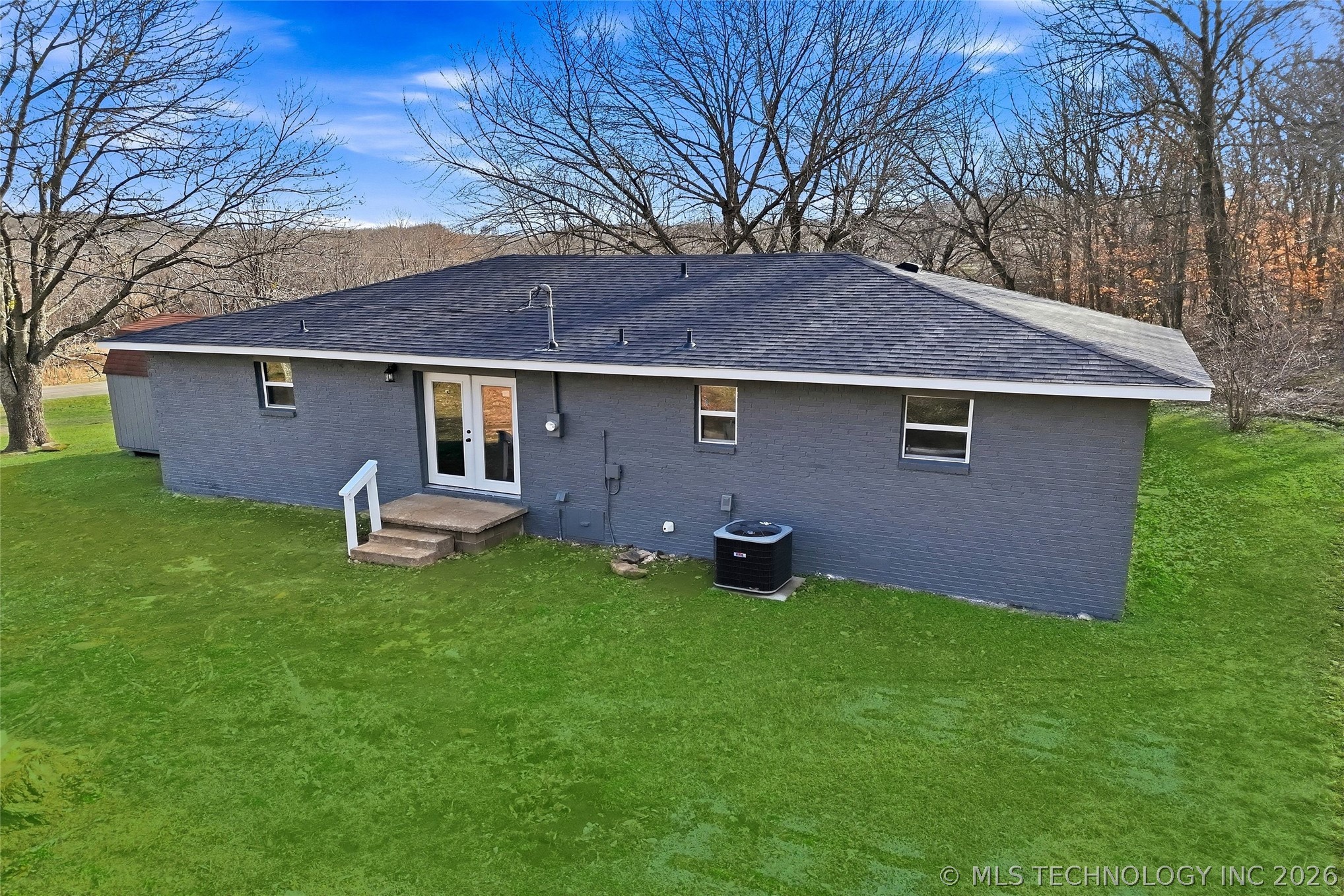 465596 Highway 51 Property Photo 5