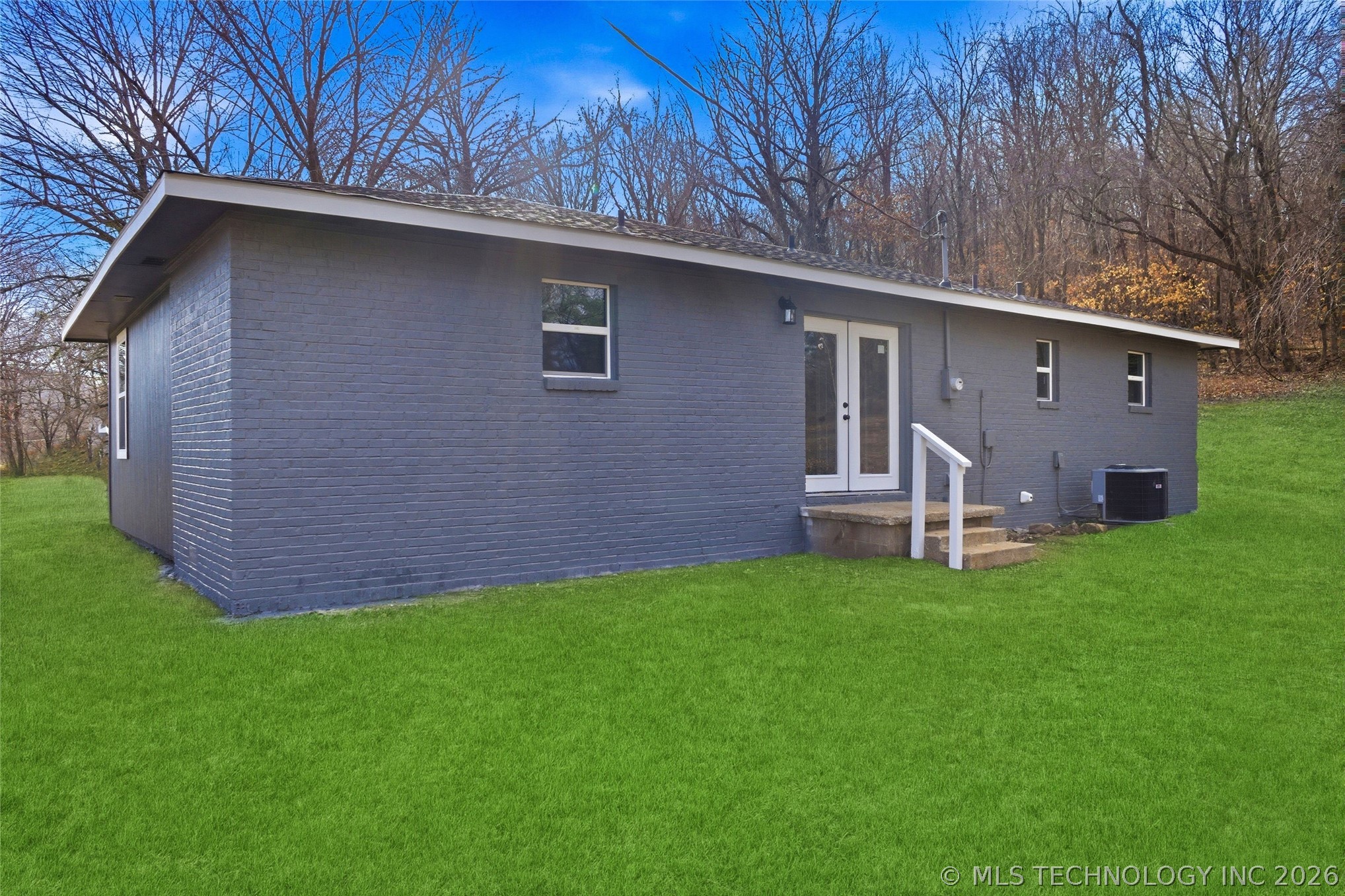 465596 Highway 51 Property Photo 6