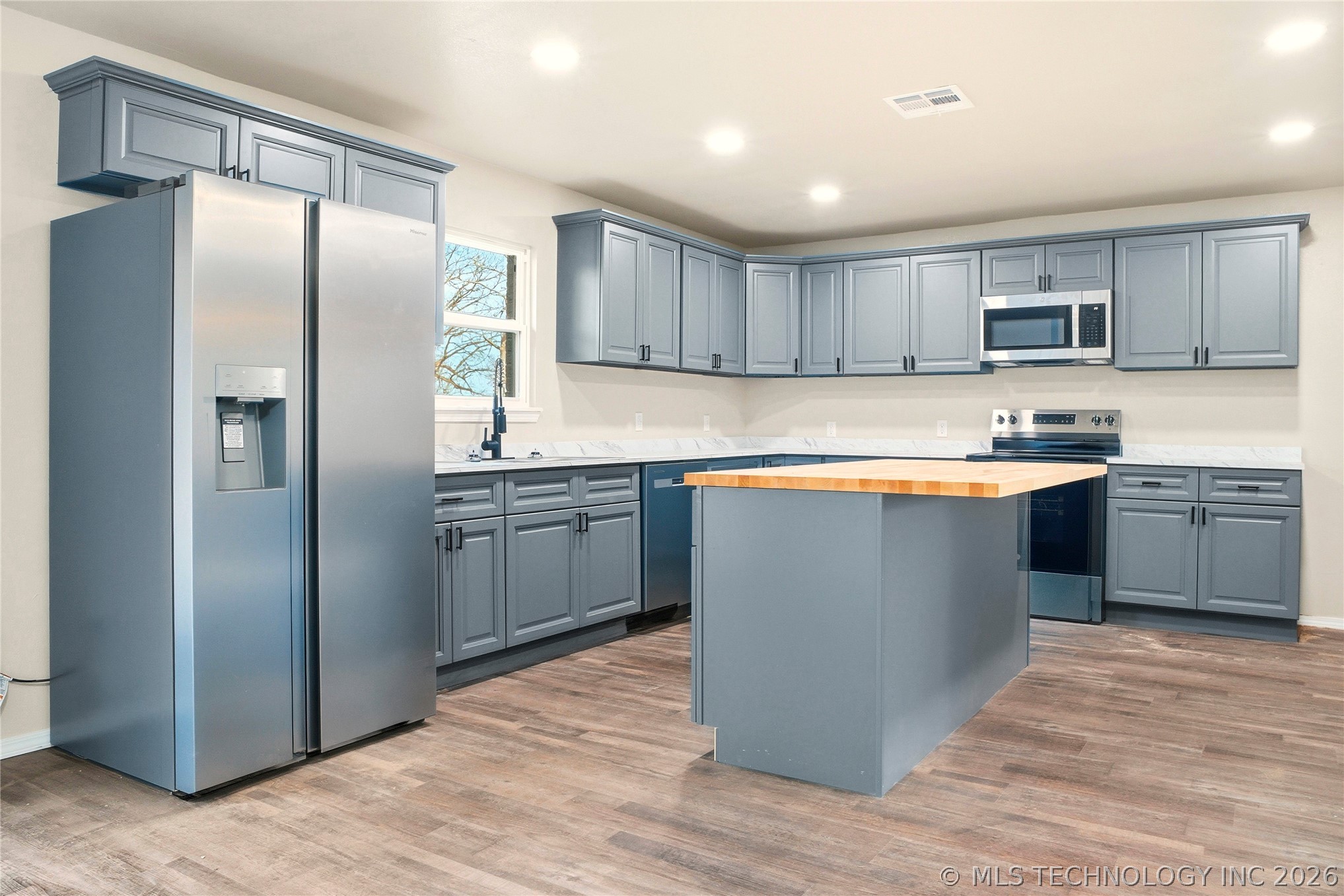 465596 Highway 51 Property Photo 15