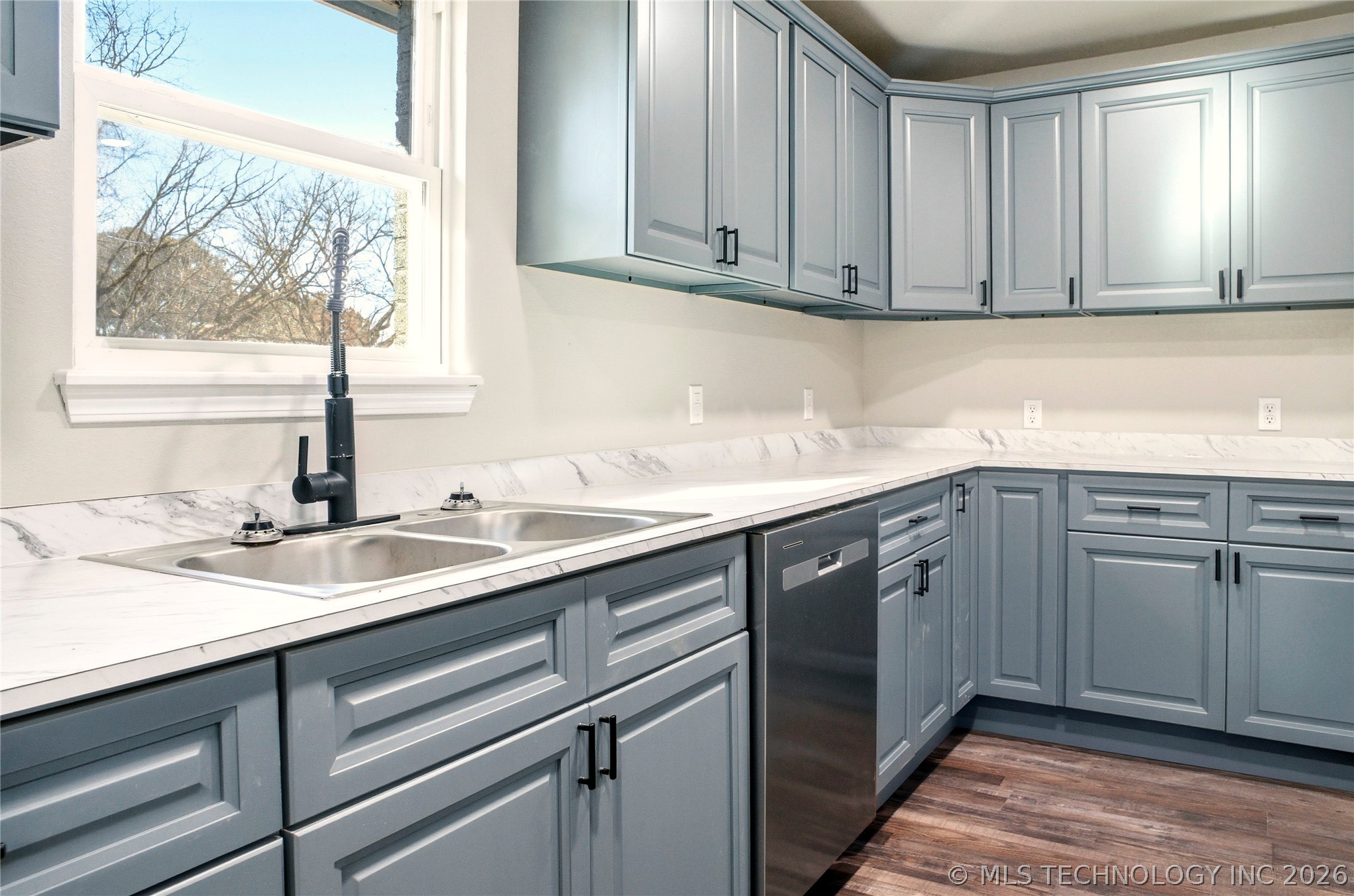 465596 Highway 51 Property Photo 17