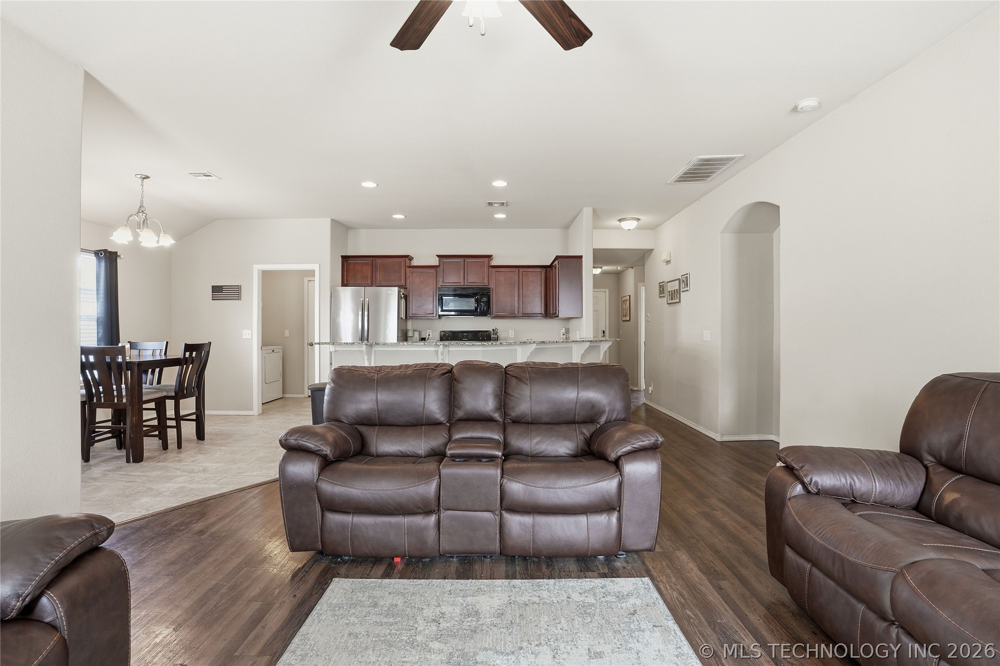 14810 E 37th Street Property Photo 10