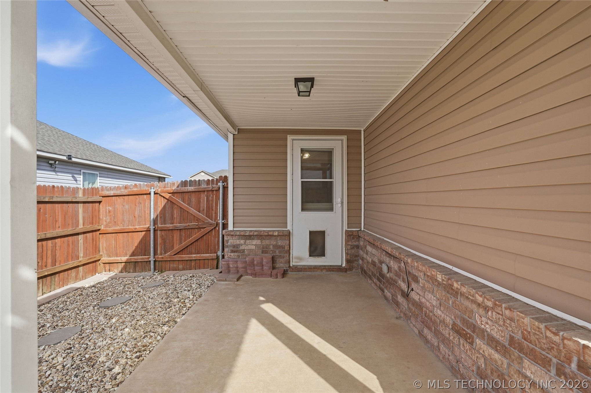 14810 E 37th Street Property Photo 38