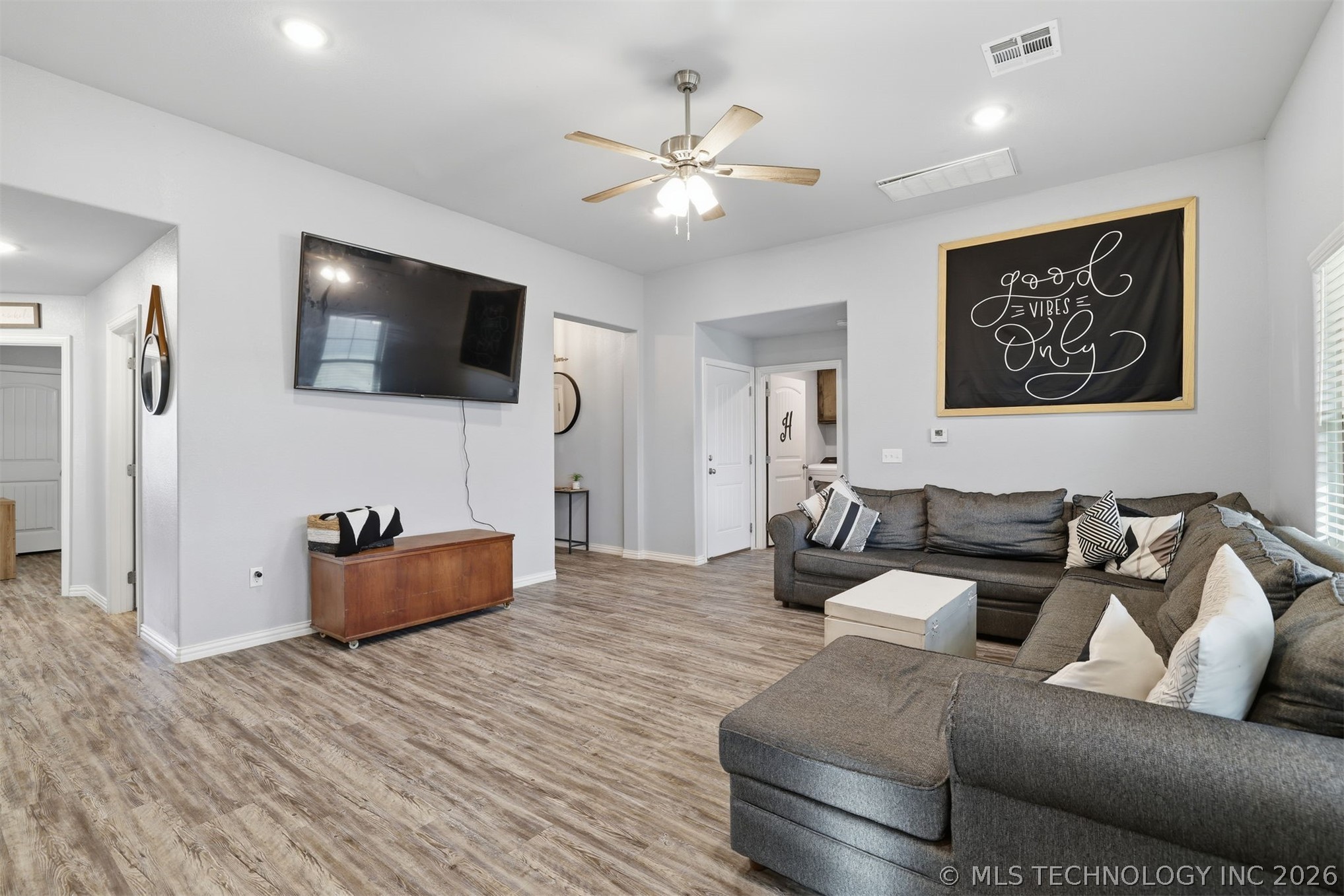 106 Santa Monica Property Photo 6