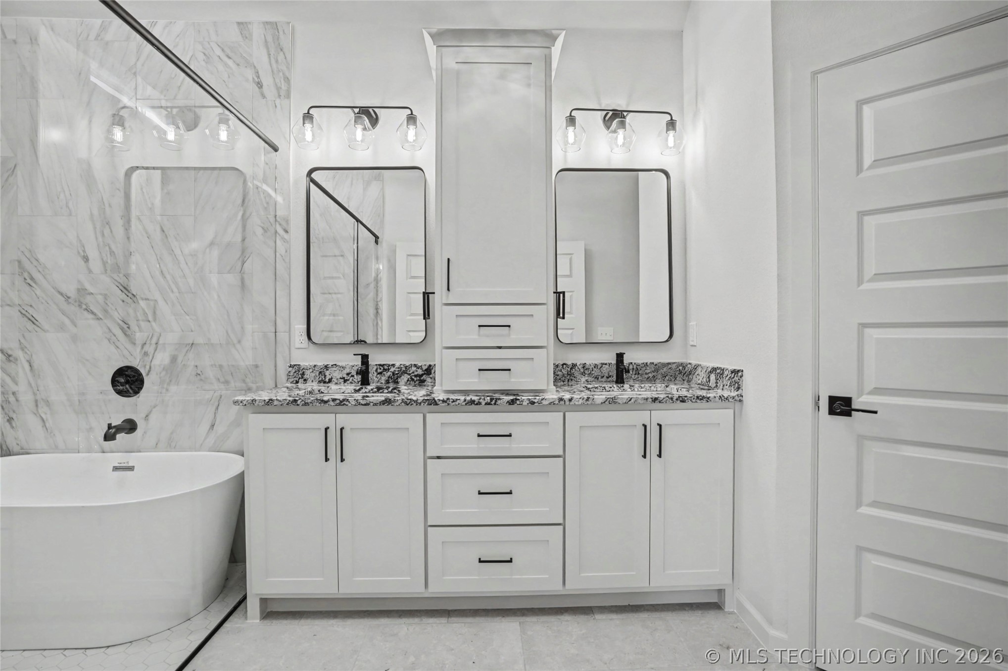 23087 E 106th Place S Property Photo 13