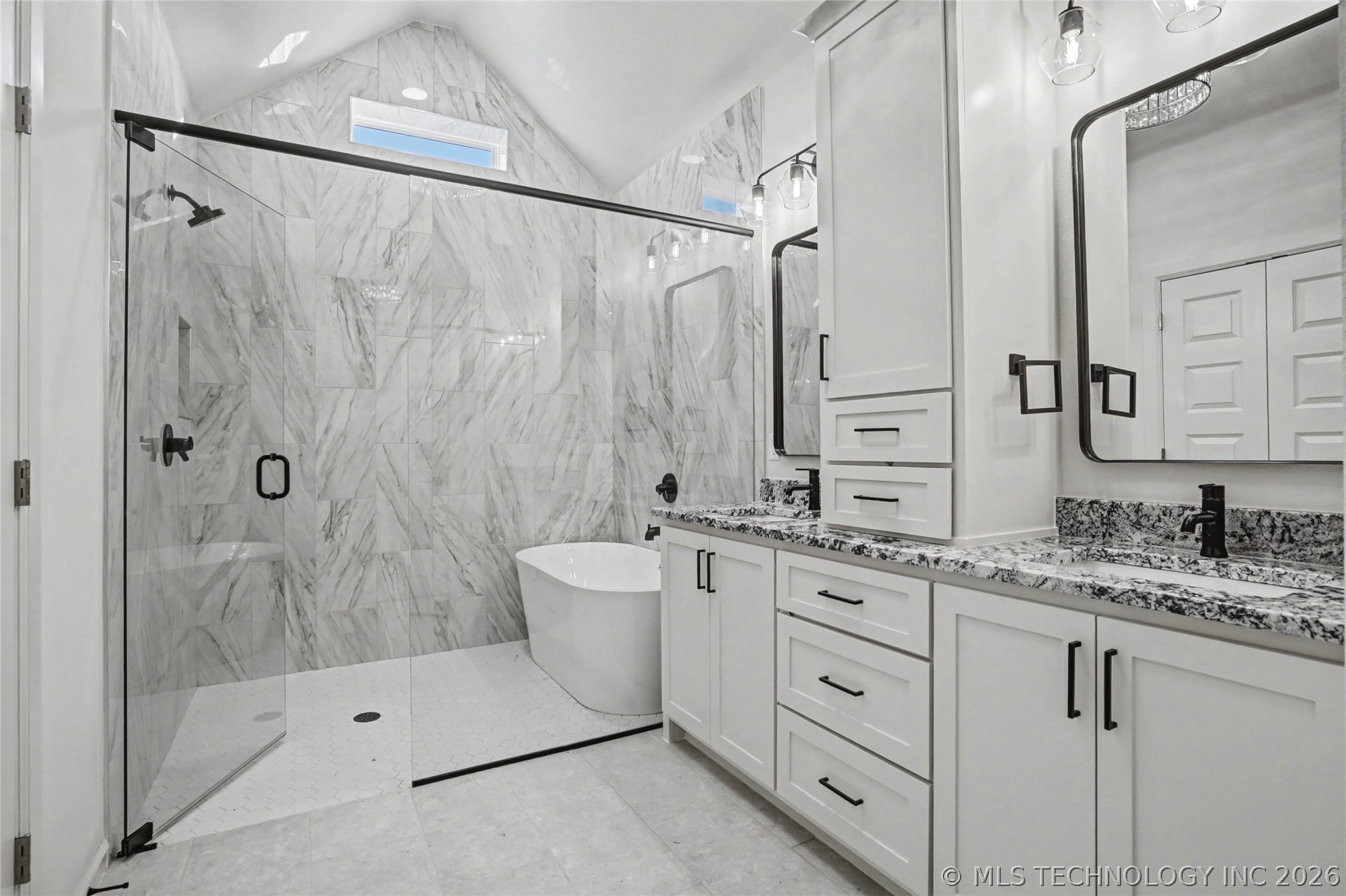 23087 E 106th Place S Property Photo 14