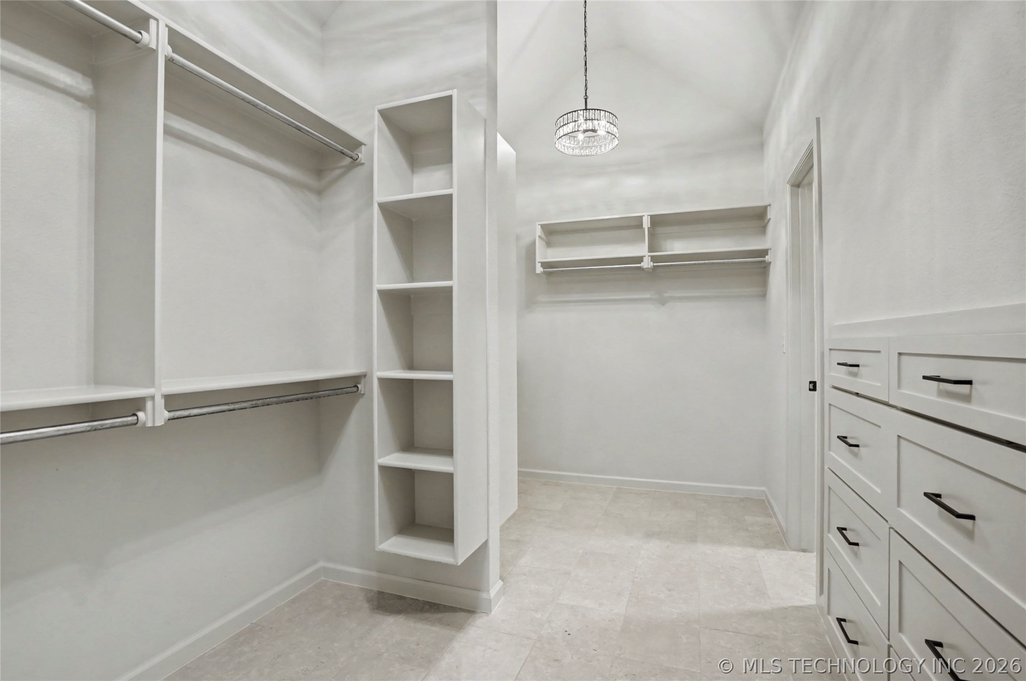 23087 E 106th Place S Property Photo 15