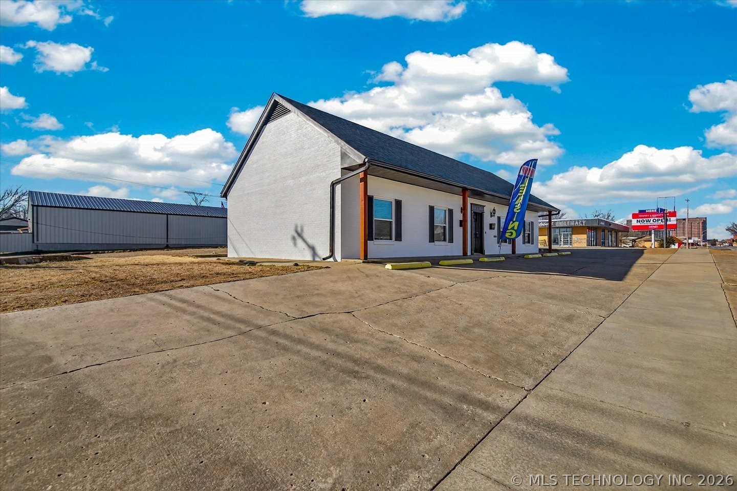 1201 Se Frank Phillips Boulevard Property Photo 4