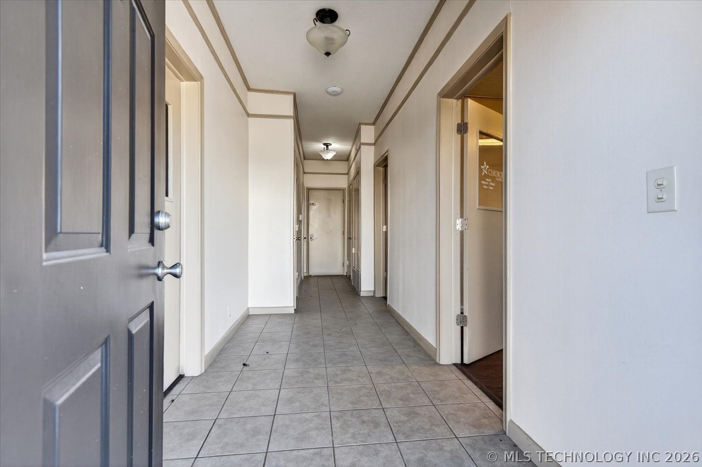 1201 Se Frank Phillips Boulevard Property Photo 6