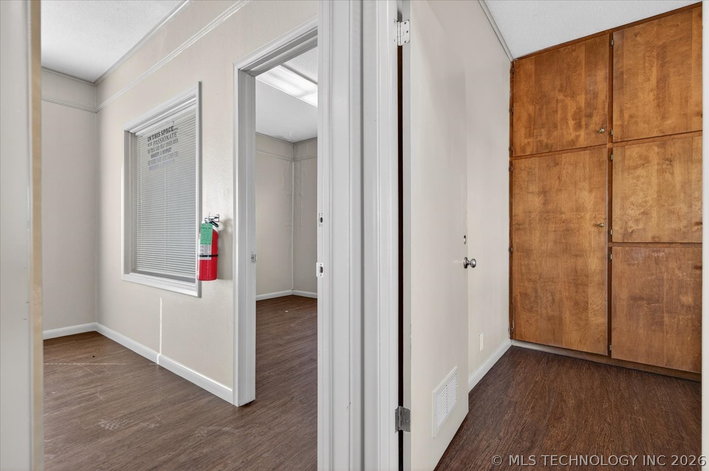 1201 Se Frank Phillips Boulevard Property Photo 11