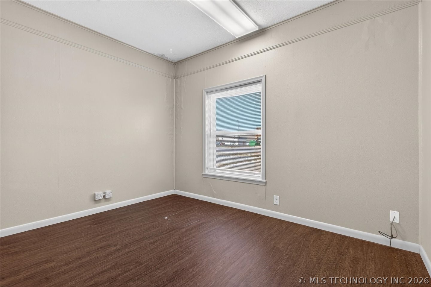 1201 Se Frank Phillips Boulevard Property Photo 14