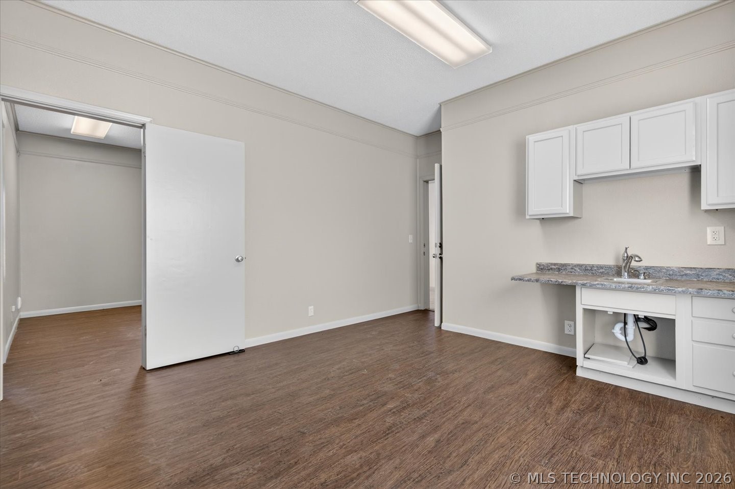 1201 Se Frank Phillips Boulevard Property Photo 18