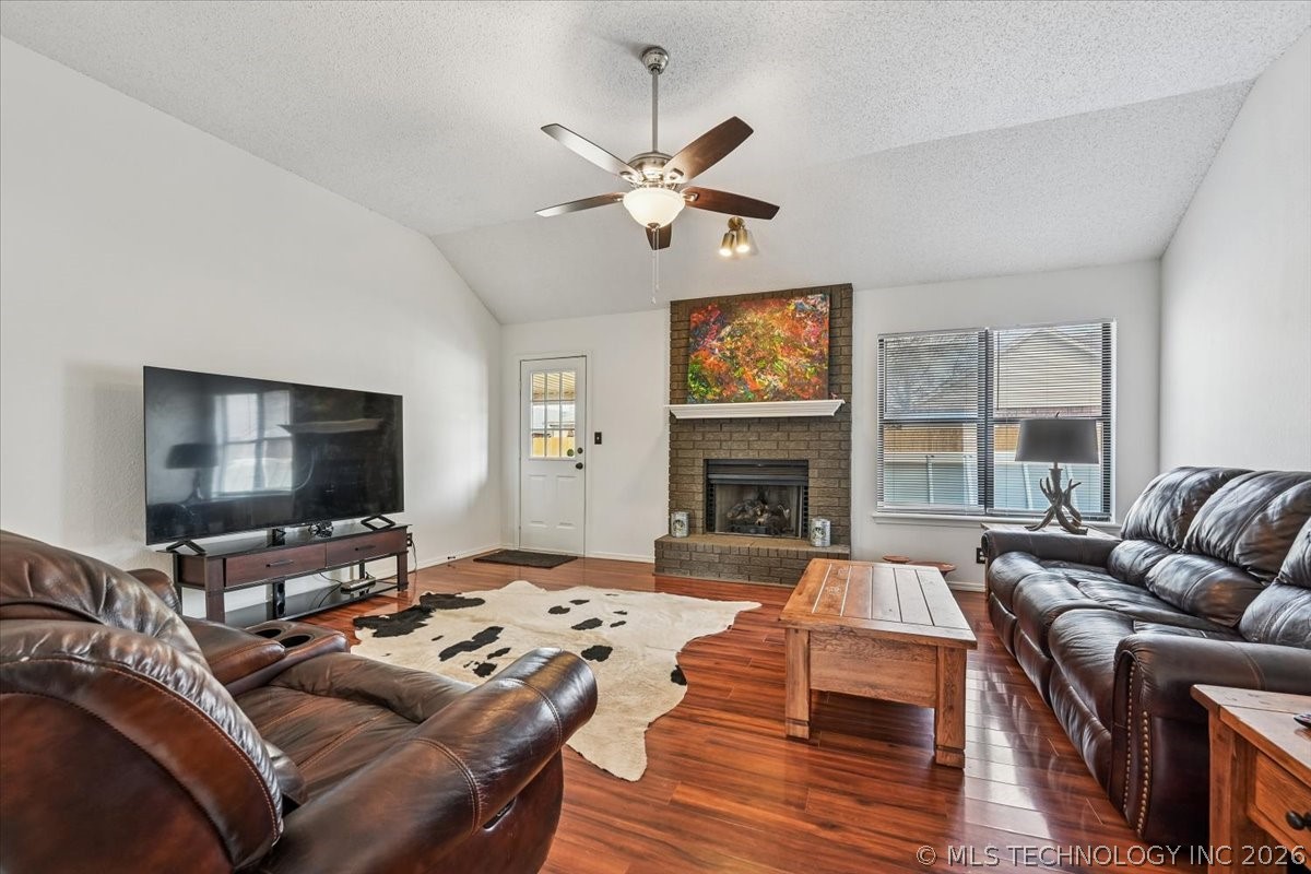 13773 S Oak Place Property Photo 12