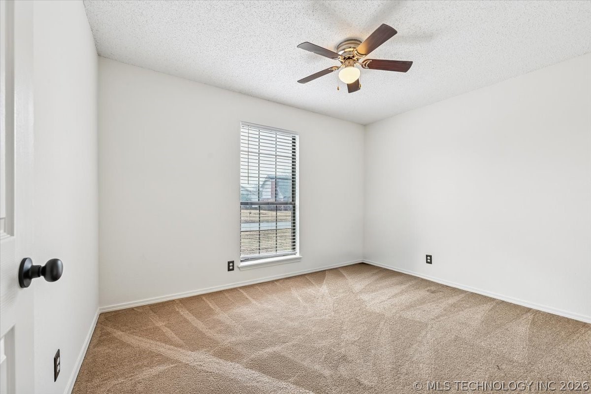 13773 S Oak Place Property Photo 22