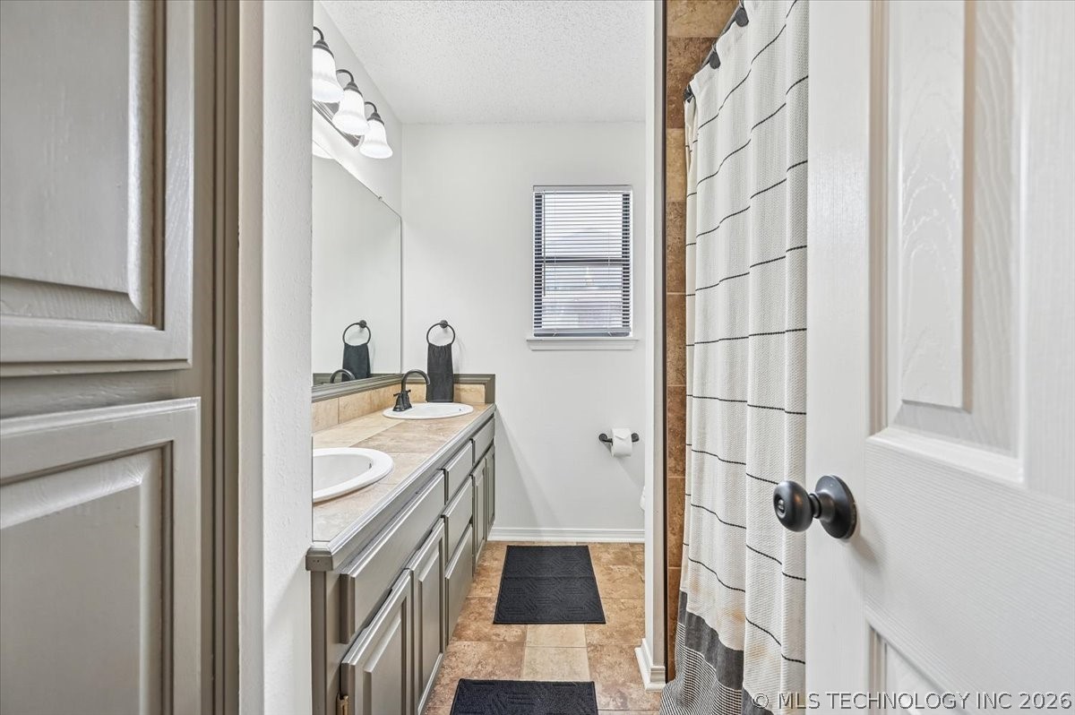 13773 S Oak Place Property Photo 24