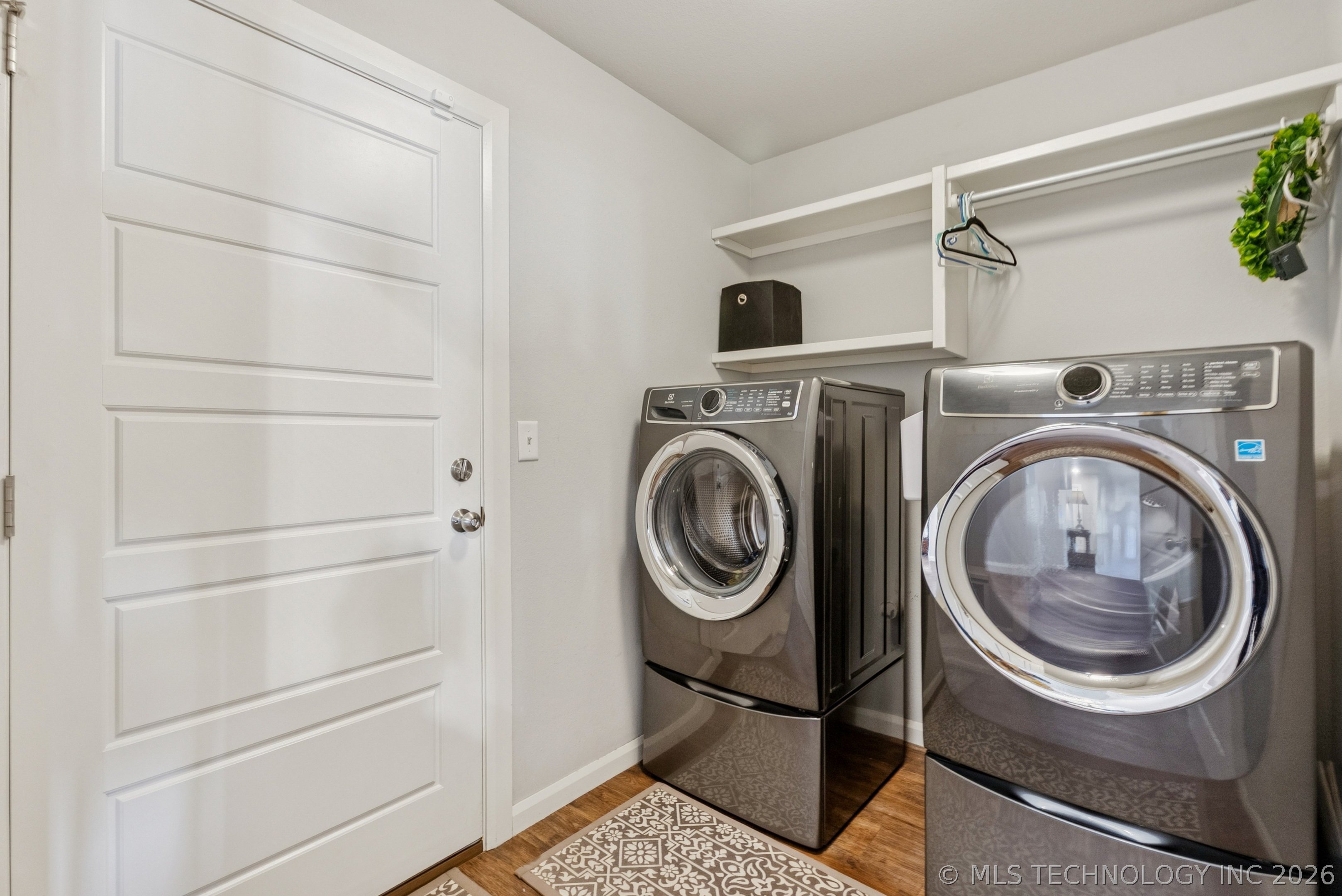 5130 S Walnut Creek Drive W Property Photo 12