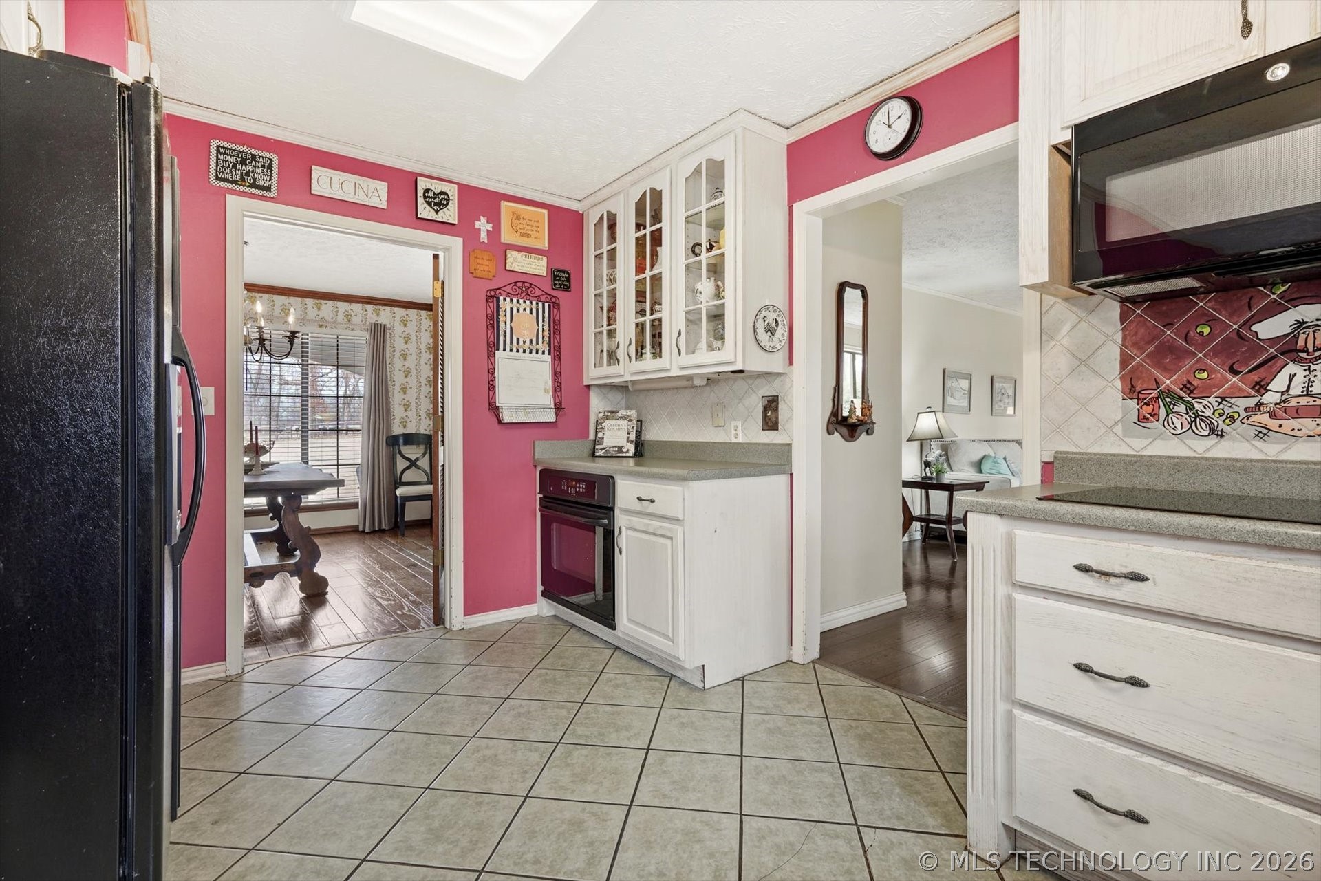 10839 S Houston Avenue Property Photo 11