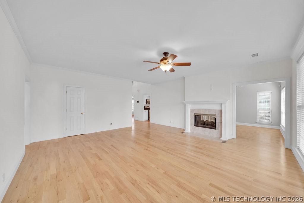 10304 E 90th Street North Property Photo 7