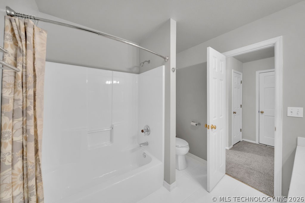 10304 E 90th Street North Property Photo 32