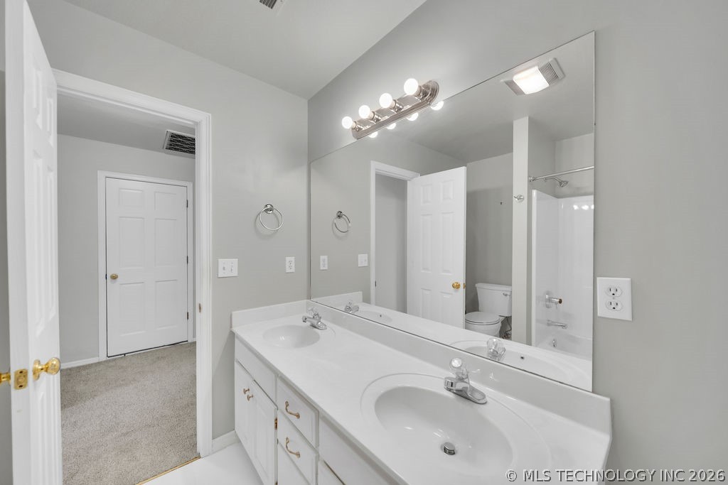 10304 E 90th Street North Property Photo 33