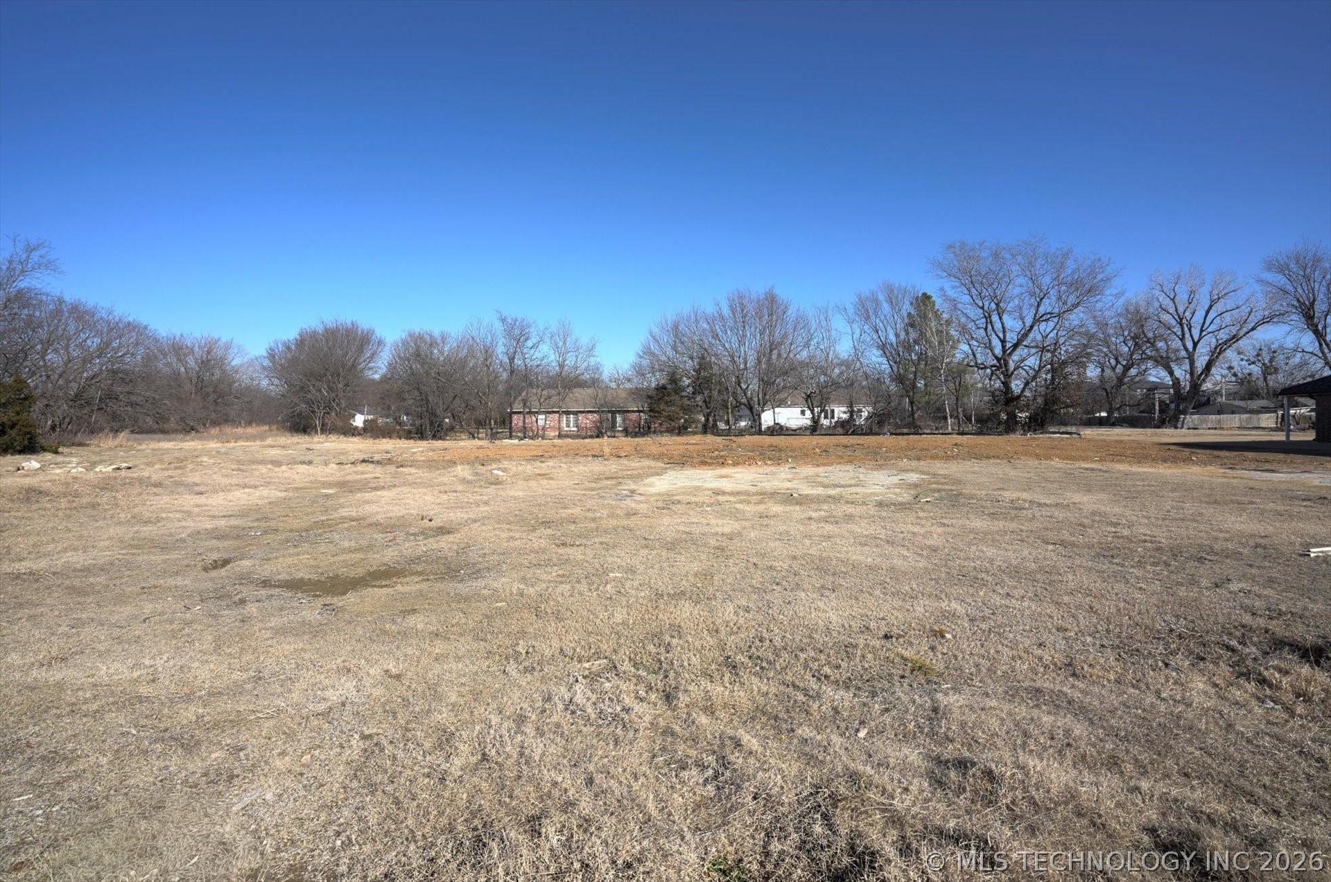 217 W Broadway Street Property Photo 1