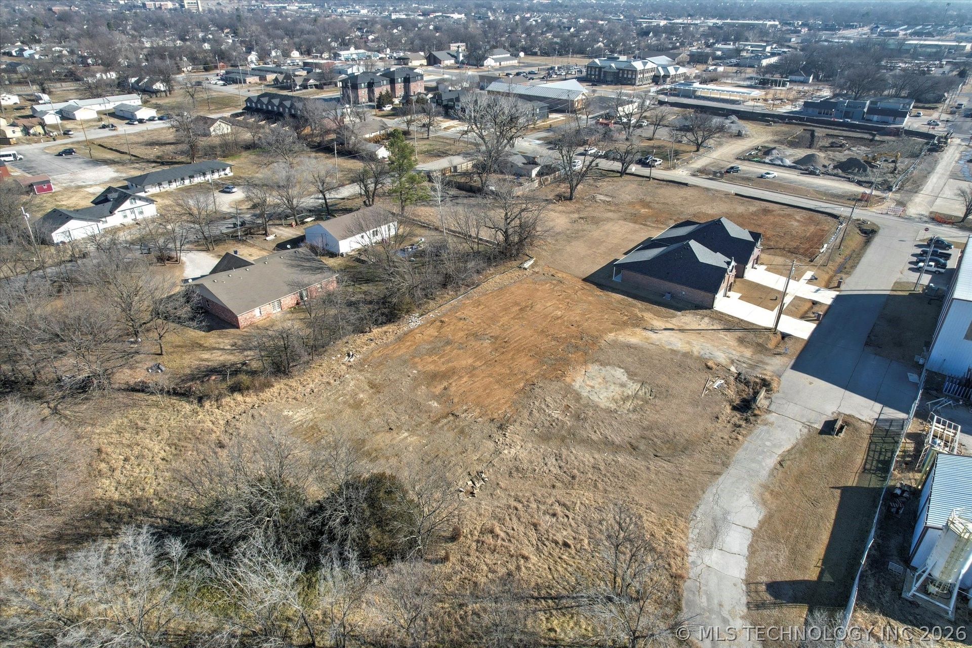 217 W Broadway Street Property Photo 5