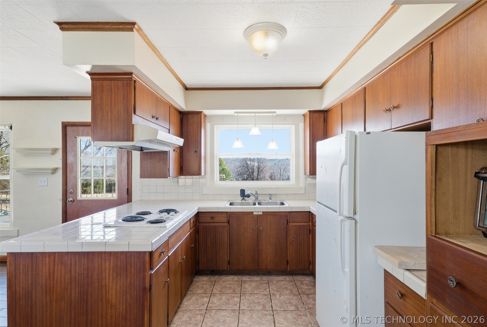 45820 County Road 587 Road Property Photo 5