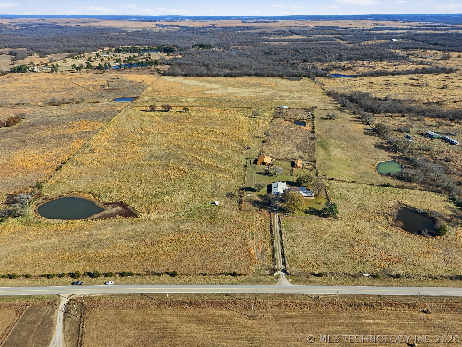 2604655 Property Photo 2