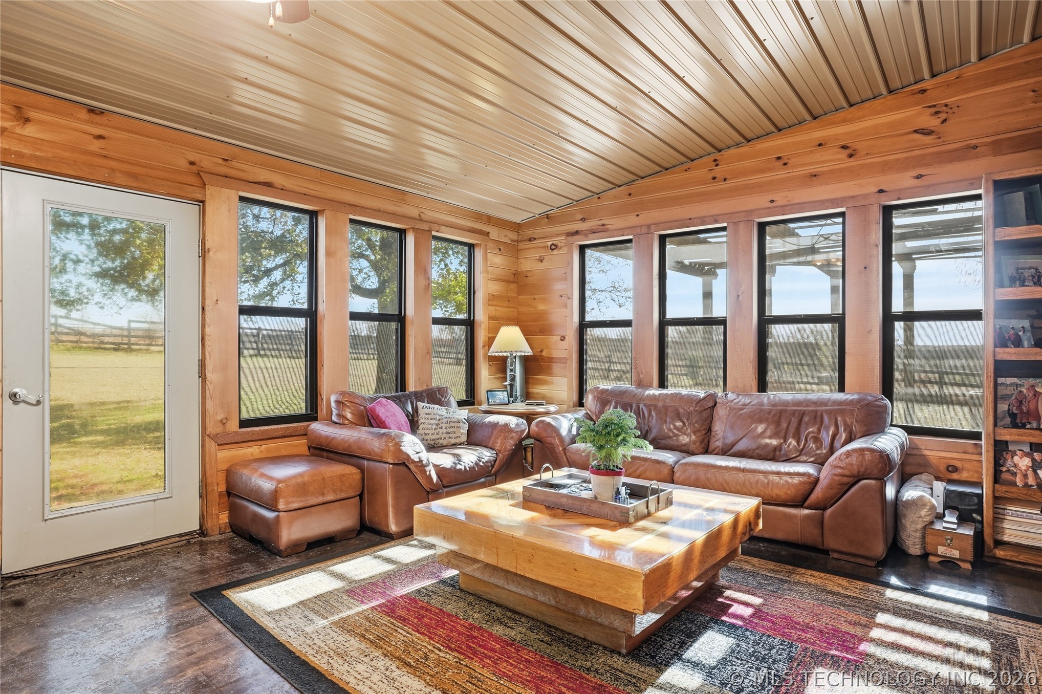 2604655 Property Photo 17