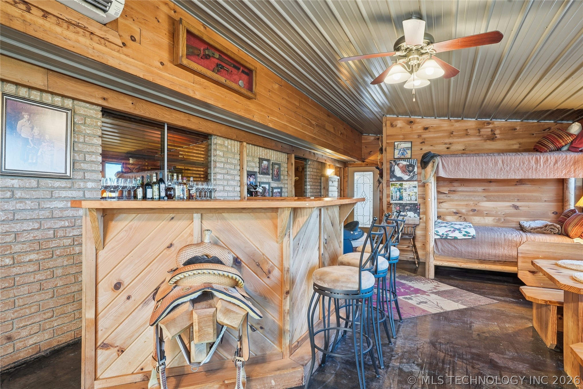 2604655 Property Photo 19