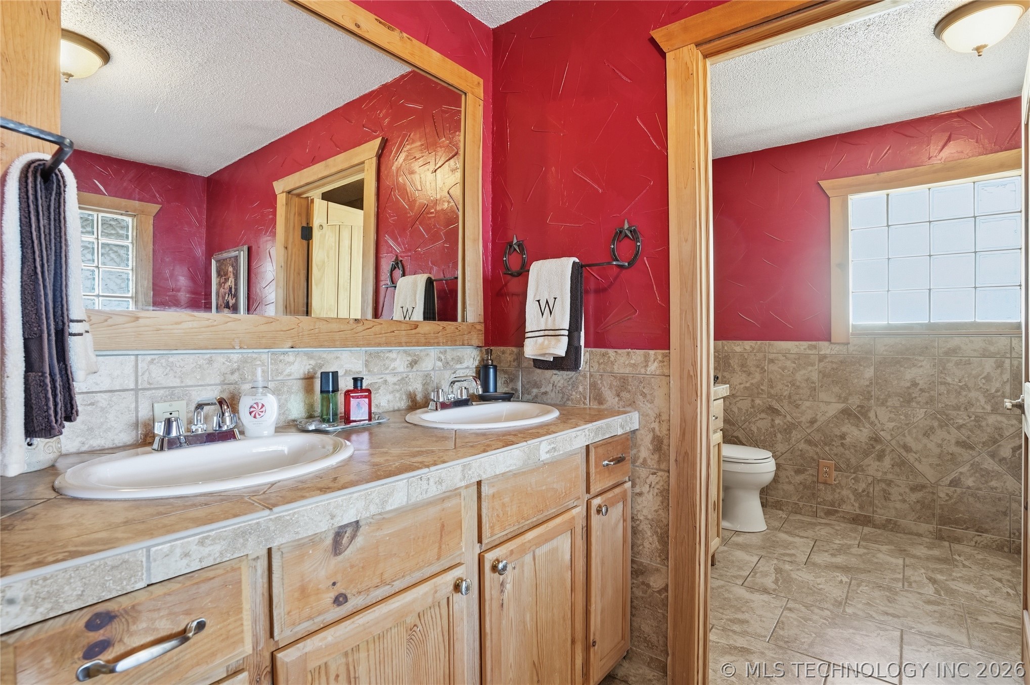 2604655 Property Photo 31