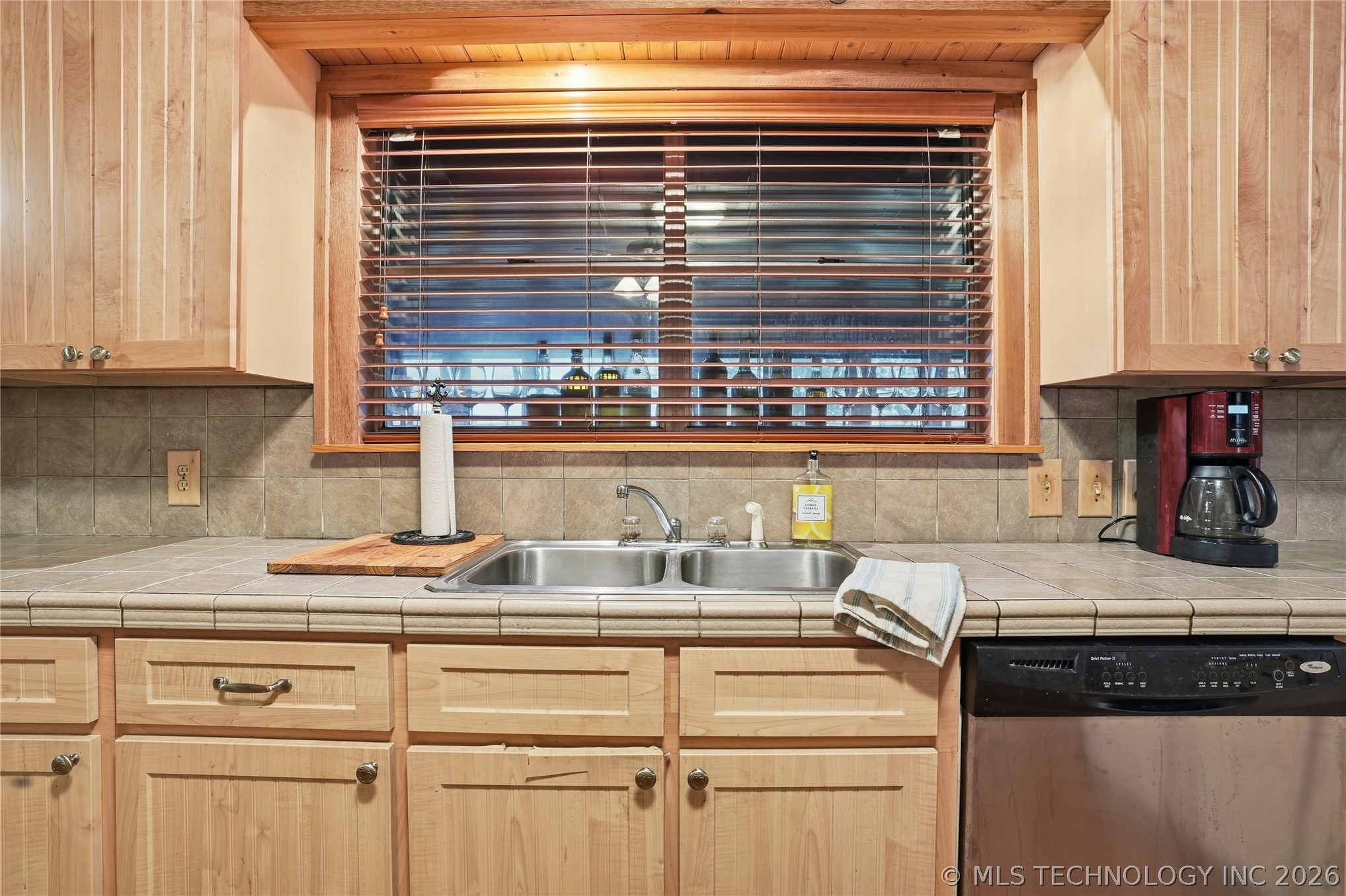 2604655 Property Photo 43