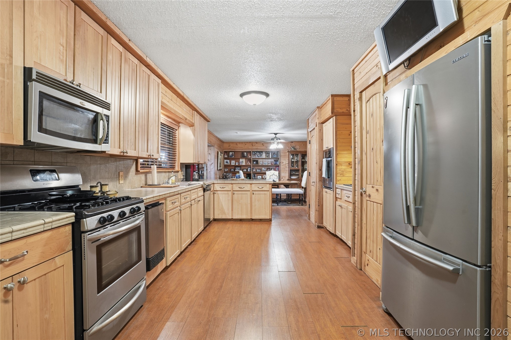 2604655 Property Photo 44