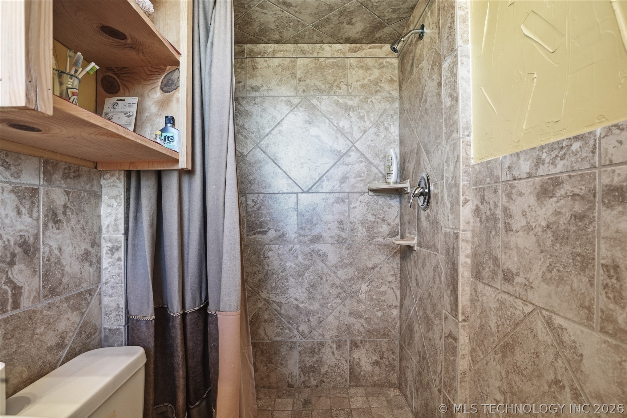 2604655 Property Photo 61