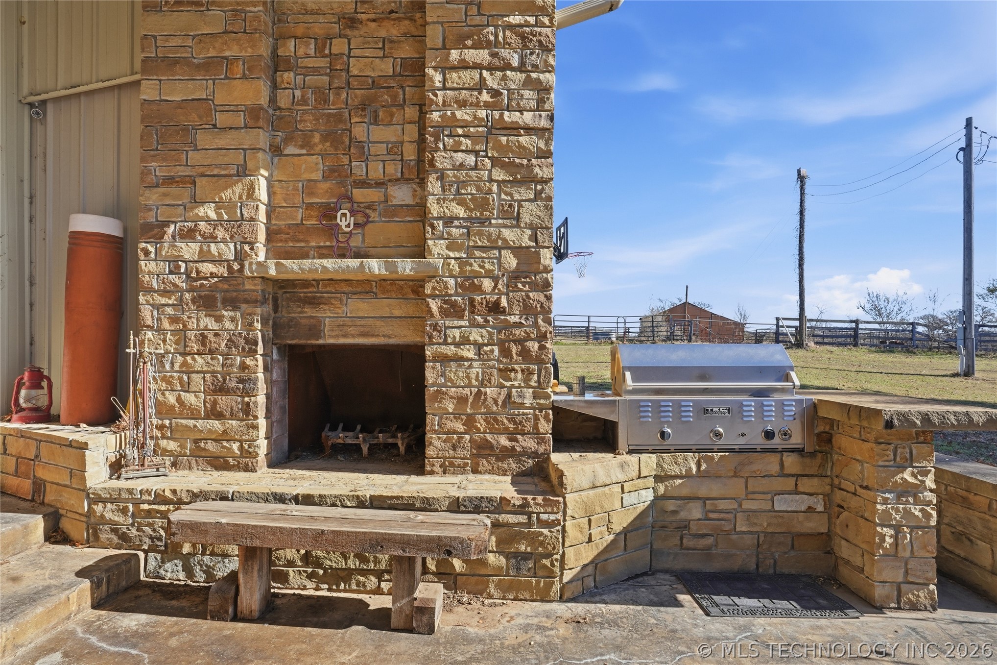 2604655 Property Photo 74