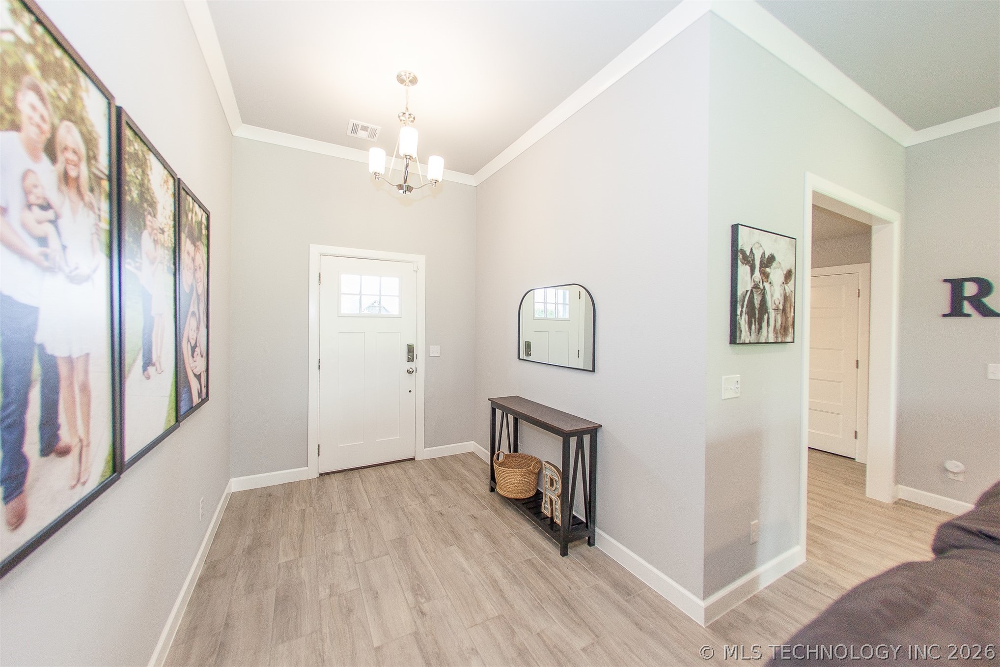 2429 W Union Street Property Photo 10