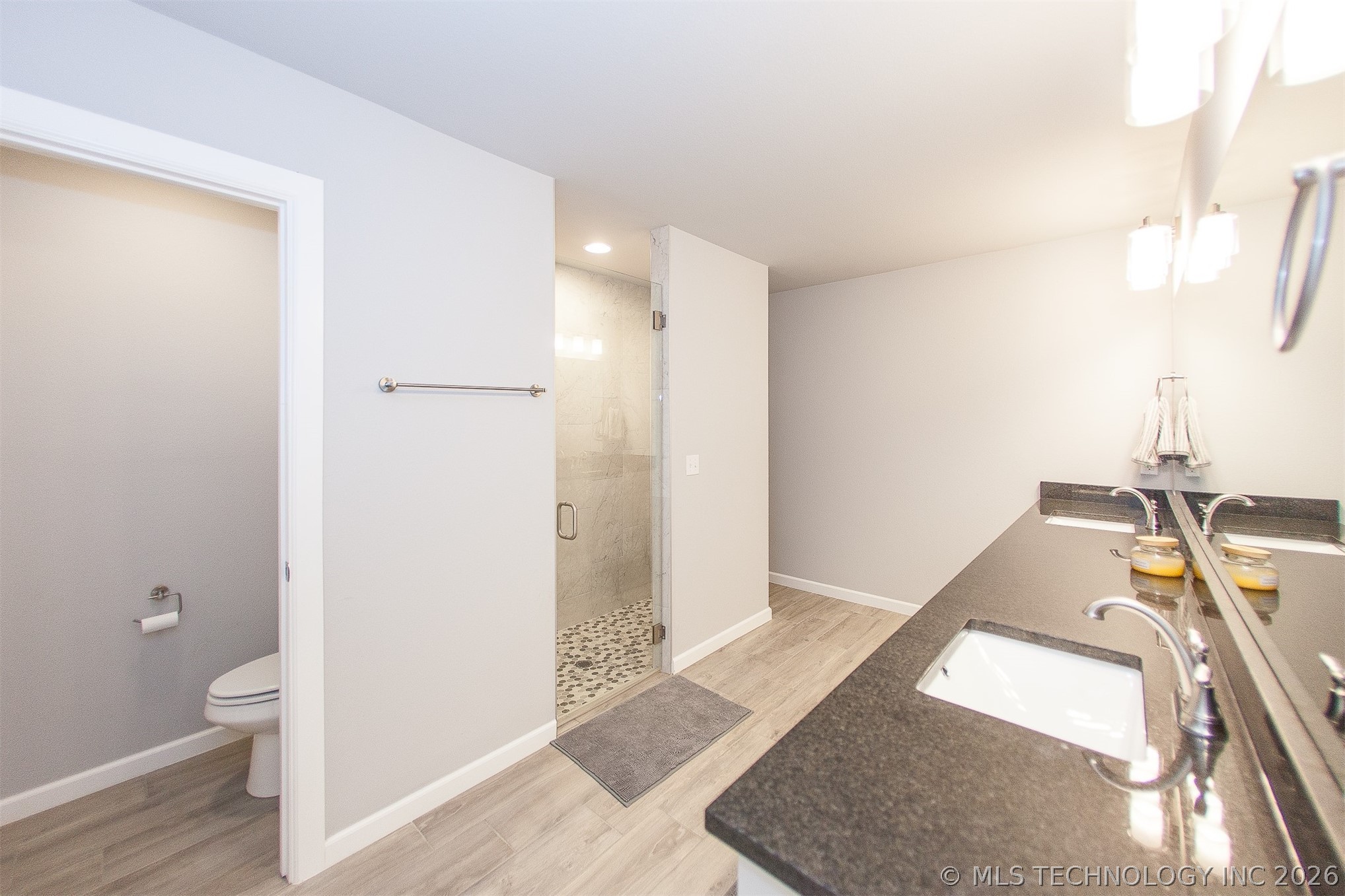 2429 W Union Street Property Photo 28