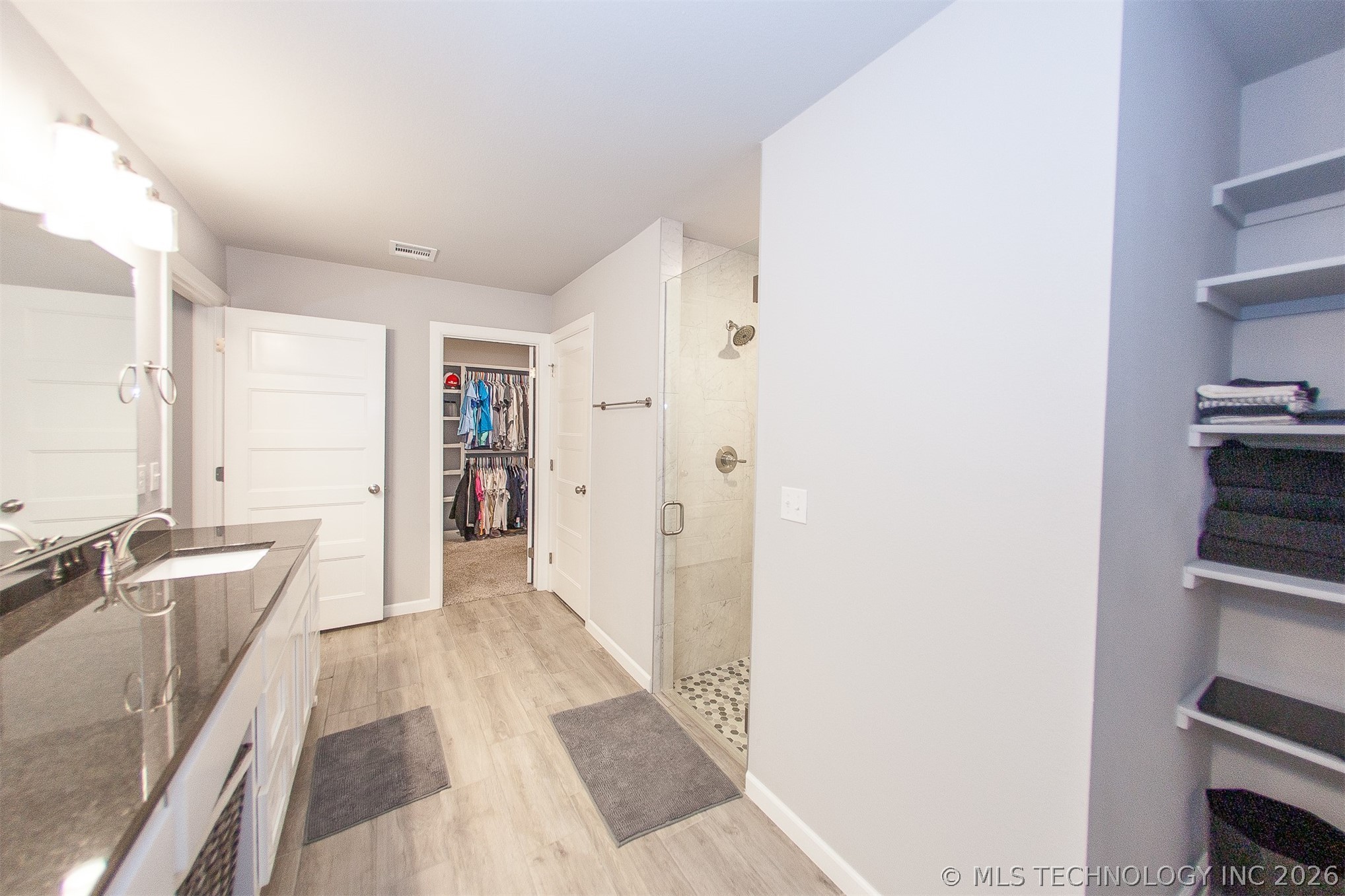 2429 W Union Street Property Photo 32