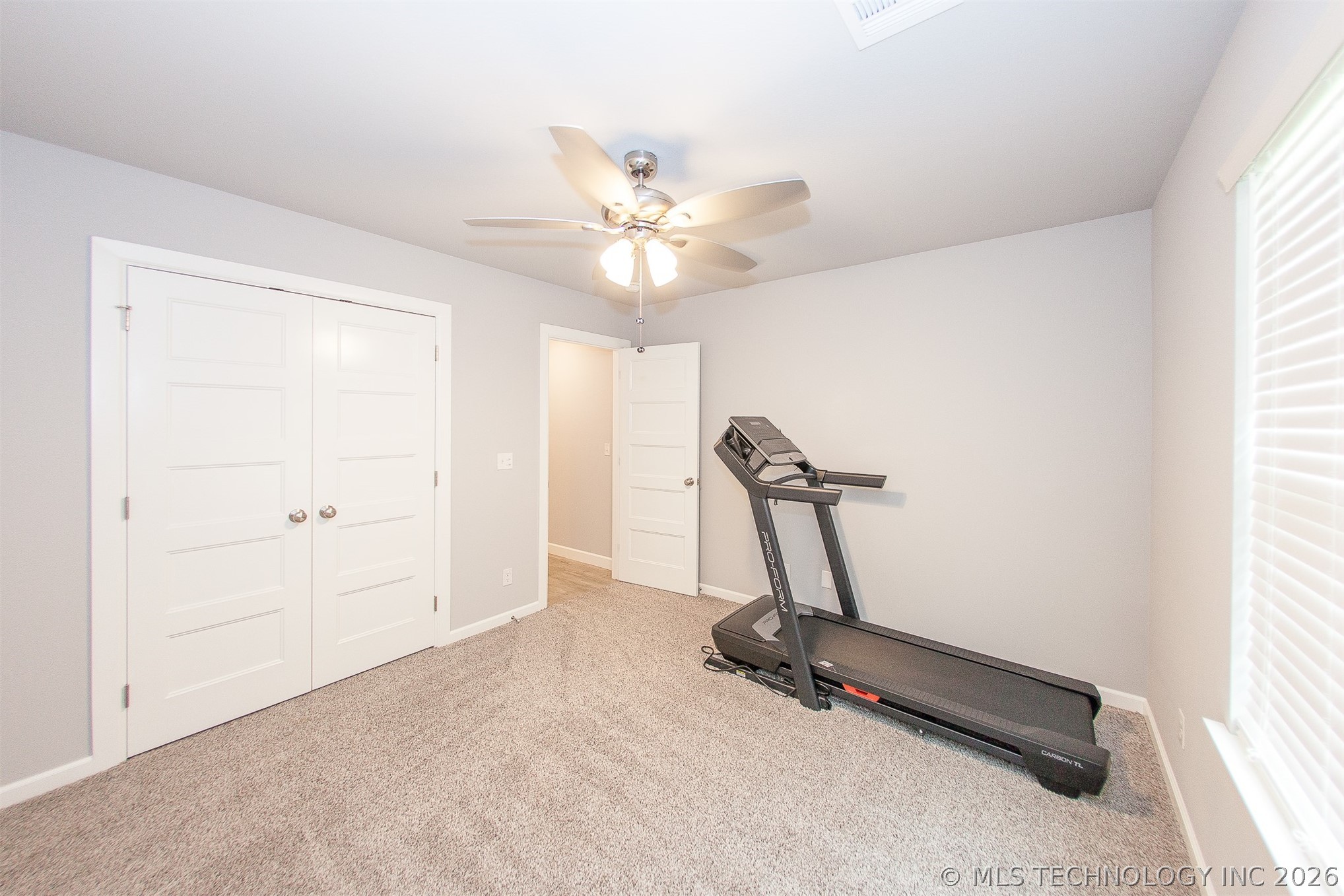 2429 W Union Street Property Photo 39