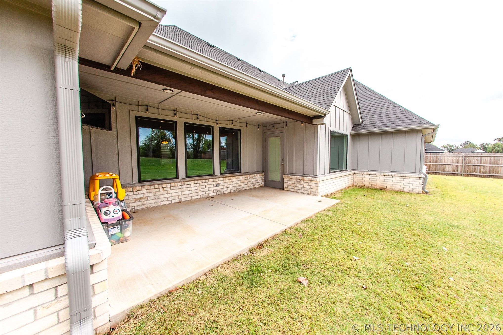 2429 W Union Street Property Photo 40