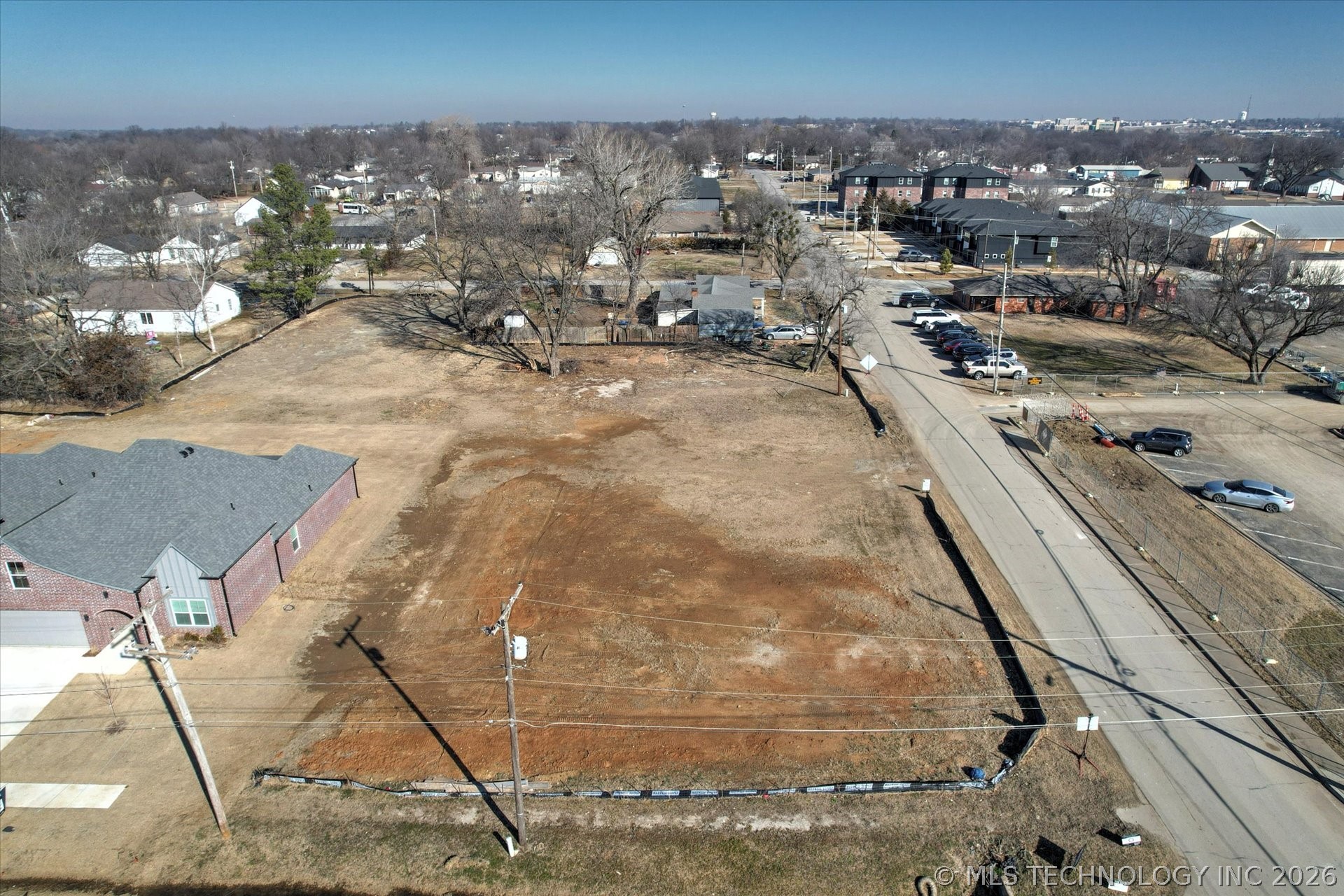 12 N Atlanta Street Property Photo 3