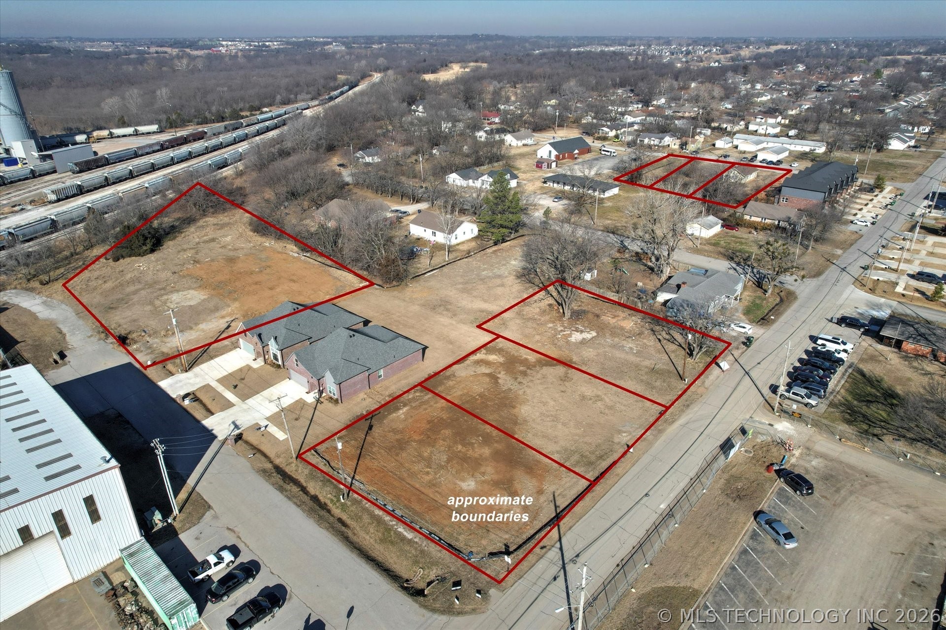 12 N Atlanta Street Property Photo 5