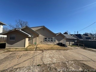 410 S Park Street Property Photo 4