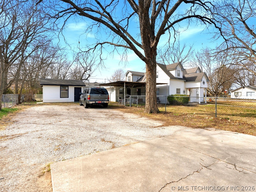 901 S Johnston Street Property Photo 26