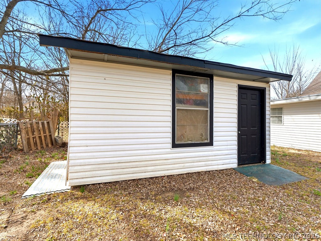 901 S Johnston Street Property Photo 31