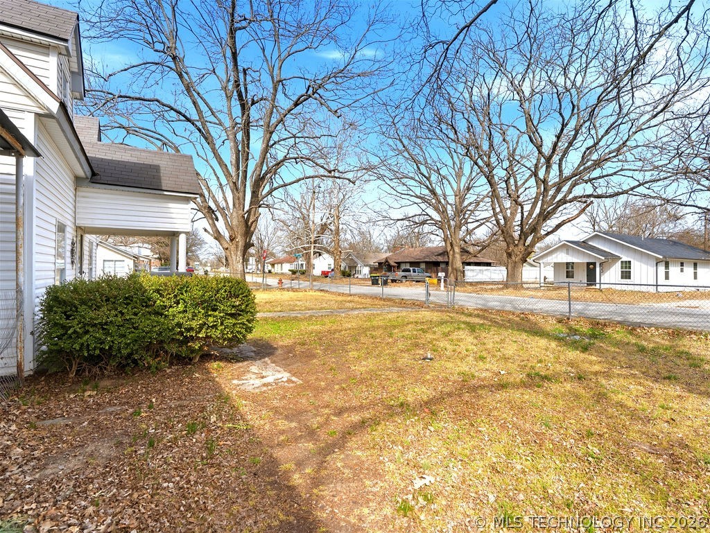 901 S Johnston Street Property Photo 34